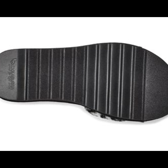 Koolaburra by UGG 🦓 FUZZ-AH ZEBRA PRINT FUR SLIP-ON SLIDE SANDAL SLIPPER SHOE. - Picture 3 of 7